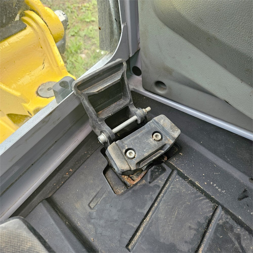 حفارة مصغرة Wacker Neuson ET35: صور 19 حفارة مصغرة Wacker Neuson ET35: صور 19