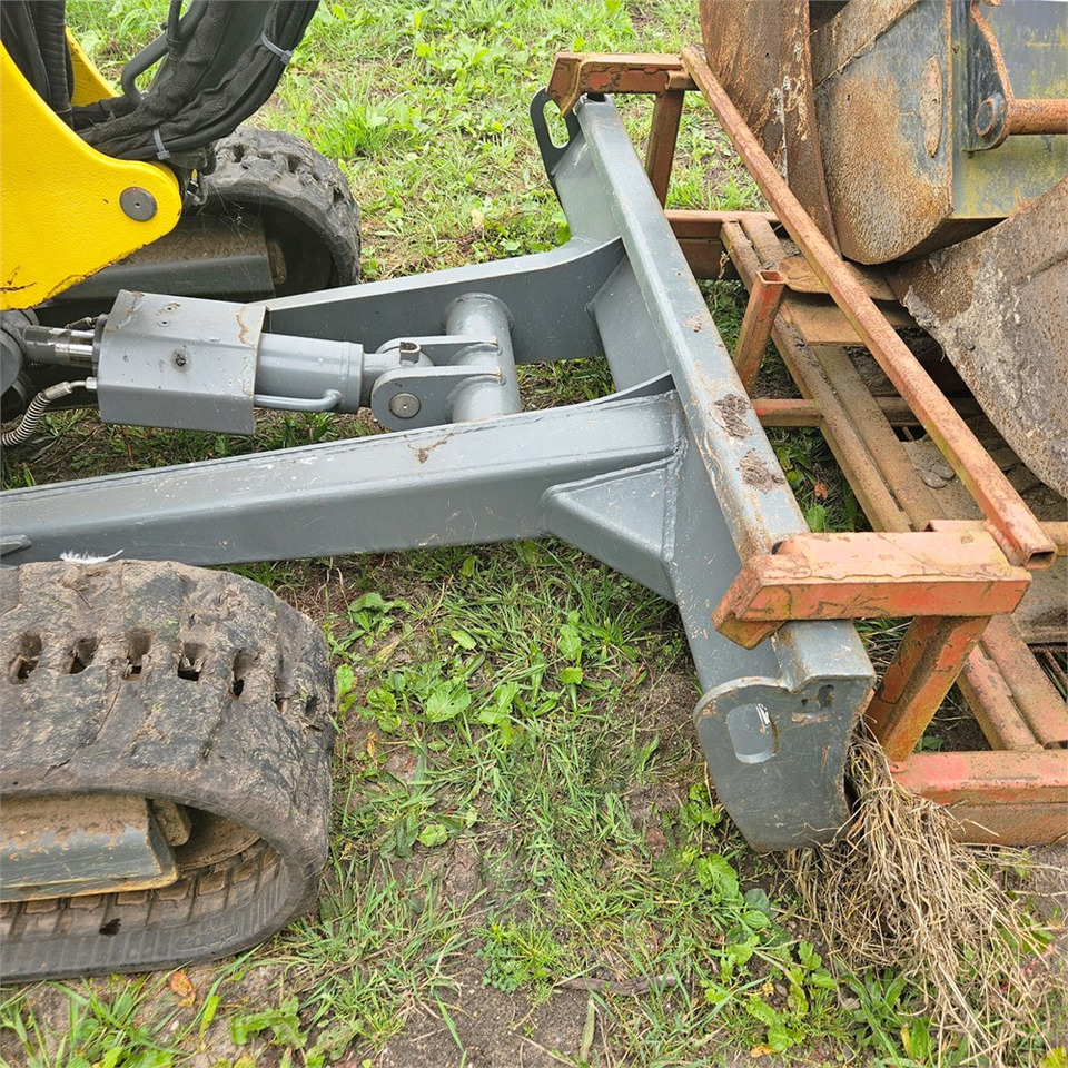 حفارة مصغرة Wacker Neuson ET35: صور 41 حفارة مصغرة Wacker Neuson ET35: صور 41