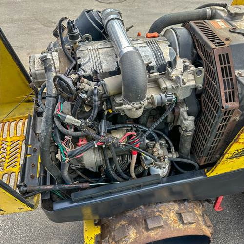 مداحل الأسفلت الصغيرة Wacker Neuson RT82 SC2: صور 13 مداحل الأسفلت الصغيرة Wacker Neuson RT82 SC2: صور 13