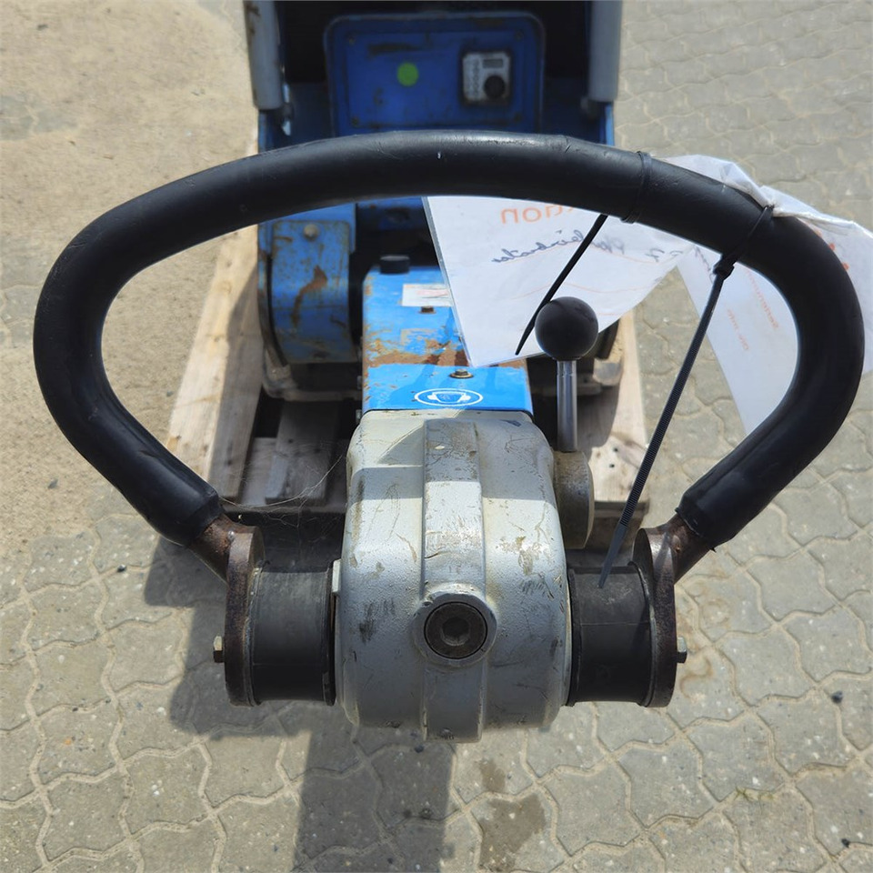 تأجير Weber CR 7 Weber CR 7: صور 10 تأجير Weber CR 7 Weber CR 7: صور 10