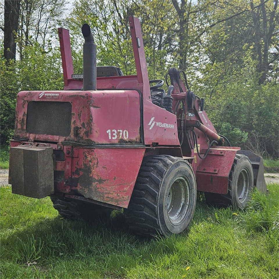Weidemann 1370 - اللودر بعجل: صور 5 Weidemann 1370 - اللودر بعجل: صور 5