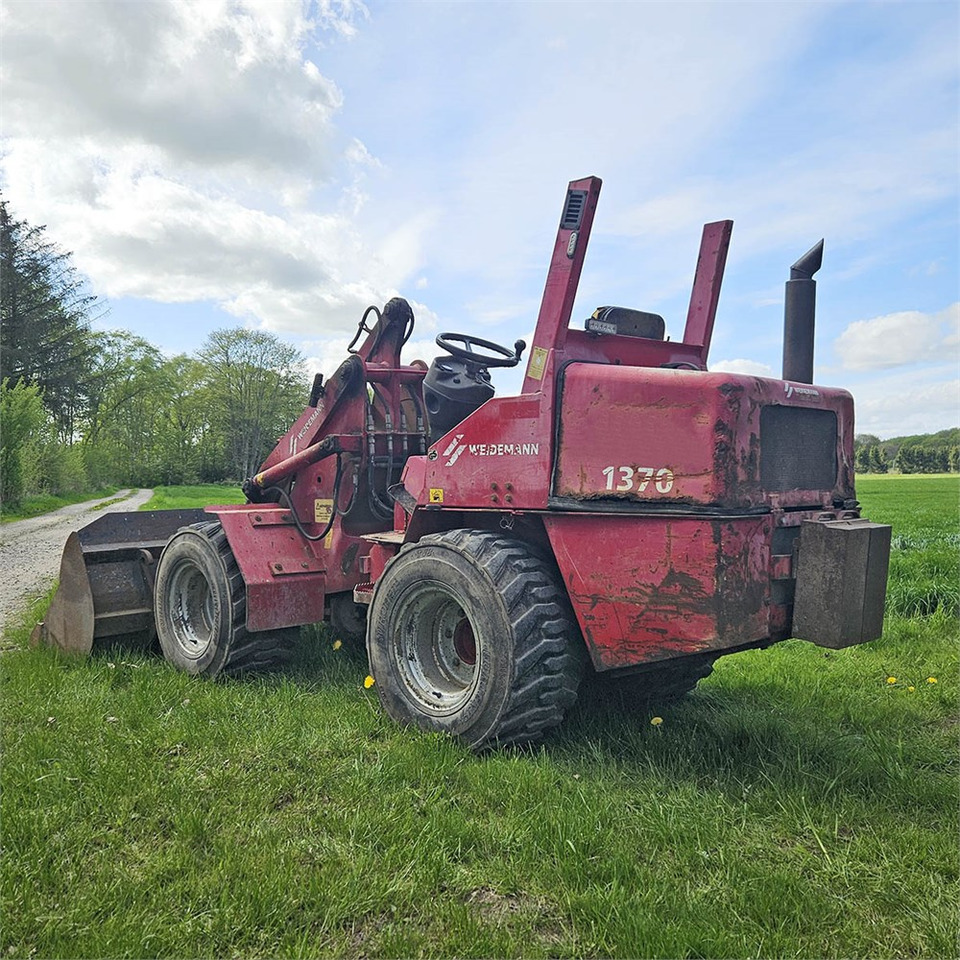 Weidemann 1370 - اللودر بعجل: صور 3 Weidemann 1370 - اللودر بعجل: صور 3