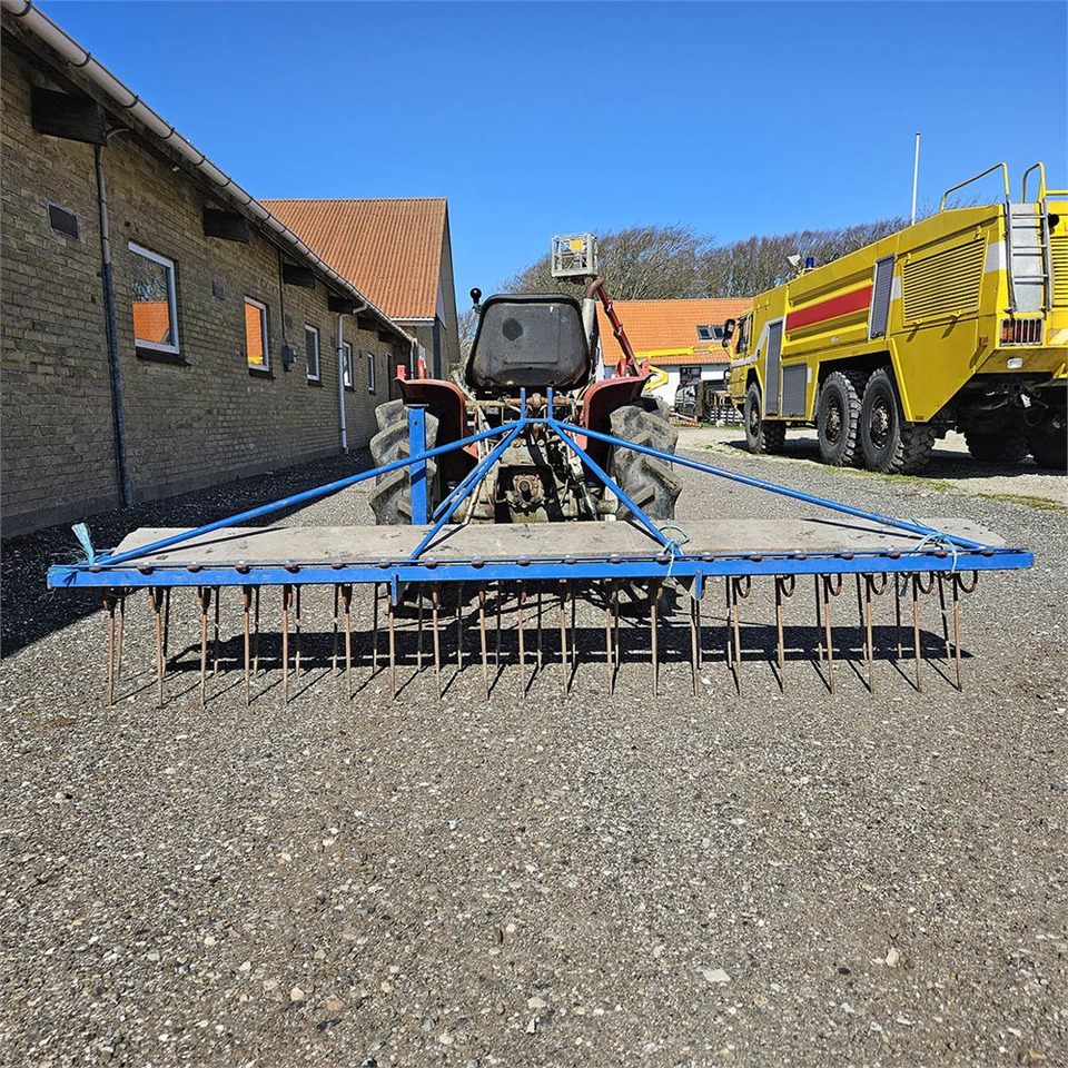 Yanmar 1510 D - جرارات البلدية: صور 5 Yanmar 1510 D - جرارات البلدية: صور 5