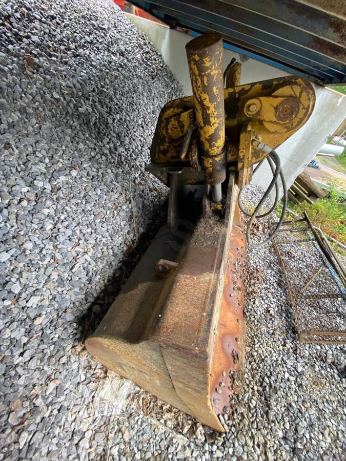 CATERPILLAR ORIENTABLE 2M - بكت حفار - آلات البناء: صور 3 CATERPILLAR ORIENTABLE 2M - بكت حفار - آلات البناء: صور 3
