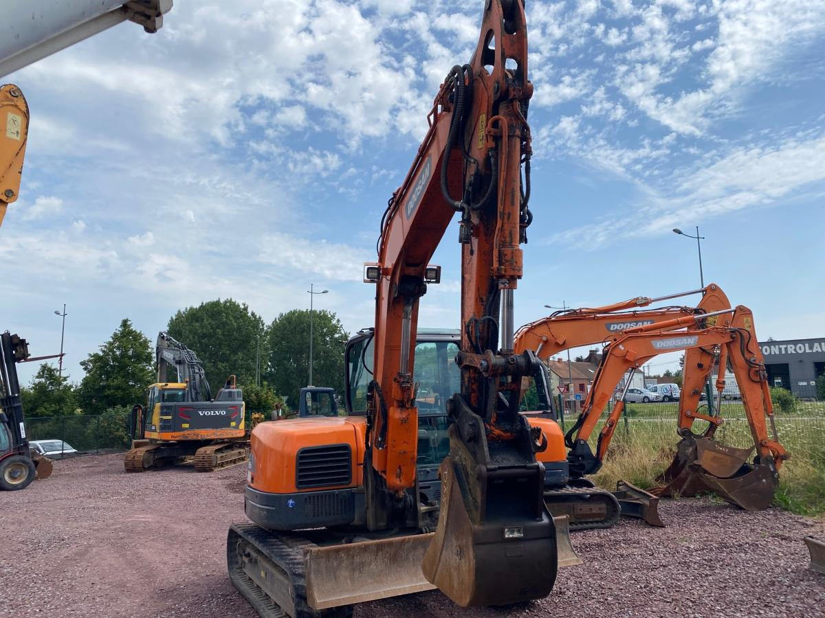 Doosan DX 85R-3 - حفارة مصغرة: صور 5 Doosan DX 85R-3 - حفارة مصغرة: صور 5