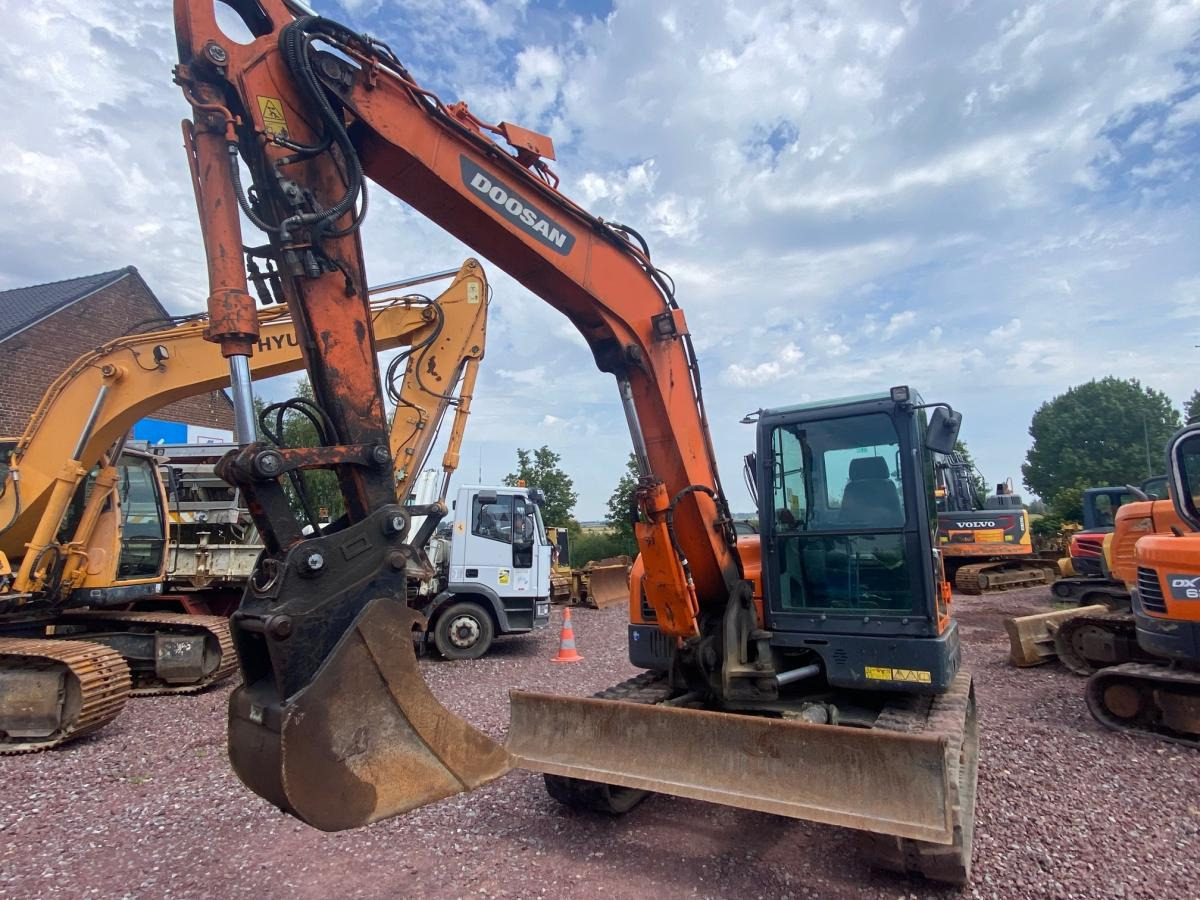 Doosan DX 85R-3 - حفارة مصغرة: صور 3 Doosan DX 85R-3 - حفارة مصغرة: صور 3