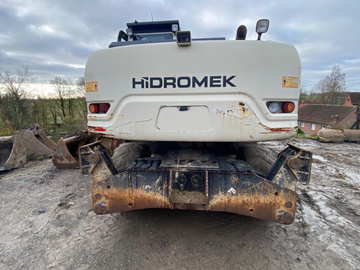 Hidromek HMK 140W-3B - حفارة على عجلات: صور 4 Hidromek HMK 140W-3B - حفارة على عجلات: صور 4
