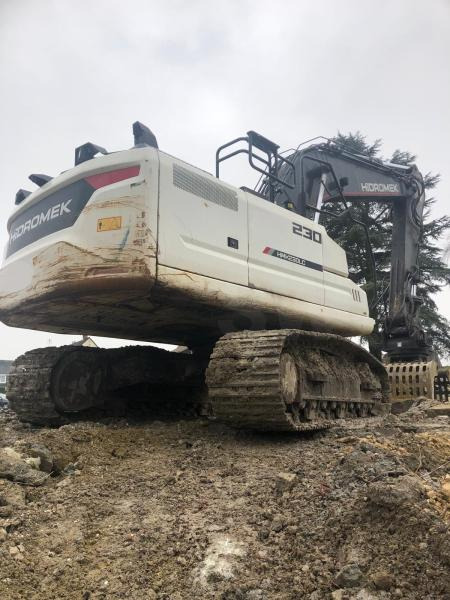 Hidromek HMK 230LC-4 - حفارات زحافة: صور 3 Hidromek HMK 230LC-4 - حفارات زحافة: صور 3