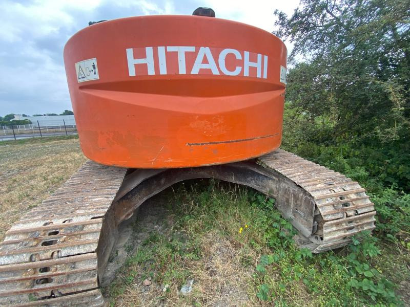 Hitachi ZX225USLC-3 - حفارات زحافة: صور 4 Hitachi ZX225USLC-3 - حفارات زحافة: صور 4