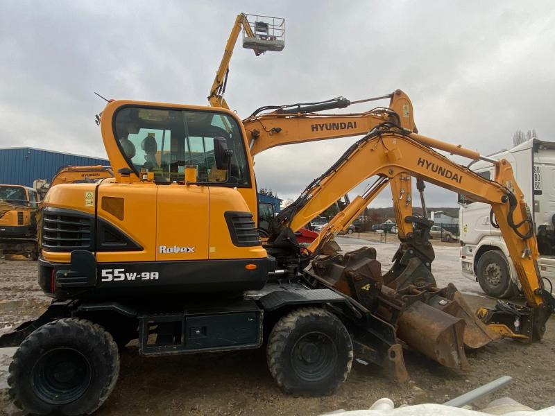 Hyundai ROBEX 55W-9A - حفارة على عجلات: صور 4 Hyundai ROBEX 55W-9A - حفارة على عجلات: صور 4