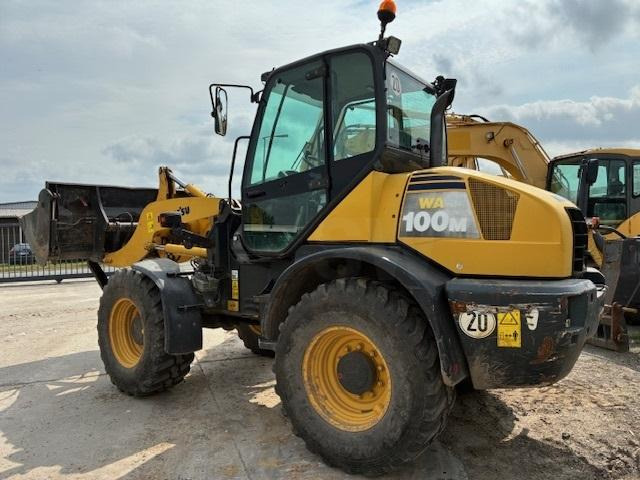 Komatsu WA100M6 - اللودر بعجل: صور 3 Komatsu WA100M6 - اللودر بعجل: صور 3