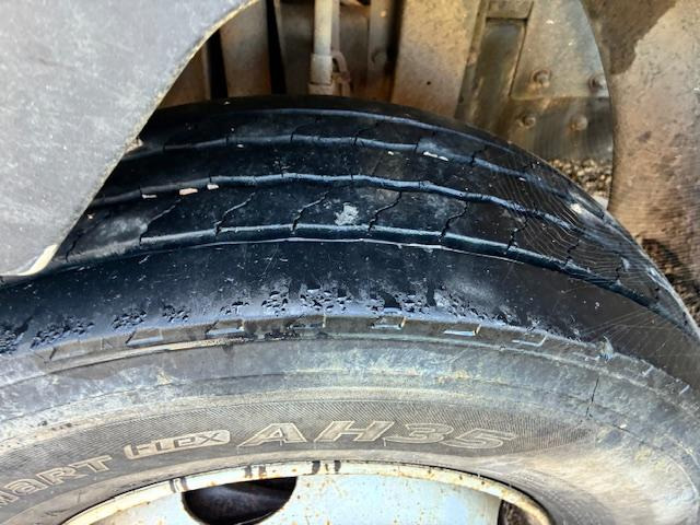 شاحنة ذات الخطاف, شاحنة كرين Nissan ATLEON 150.25: صور 16