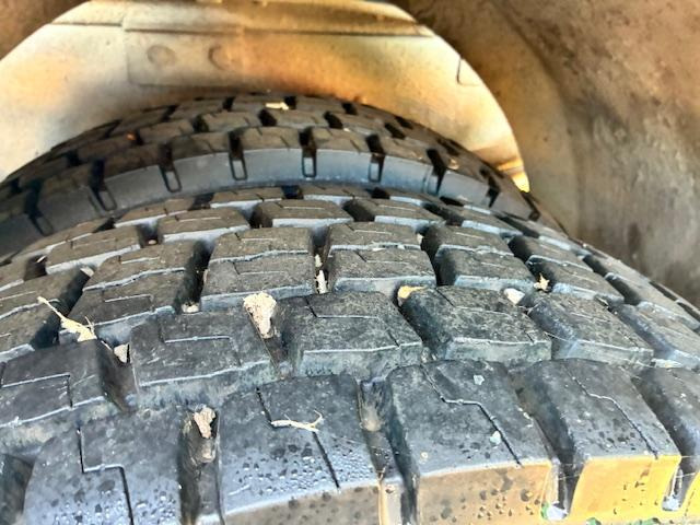 شاحنة ذات الخطاف, شاحنة كرين Nissan ATLEON 150.25: صور 17