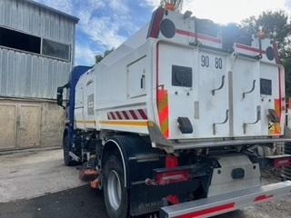 Scania G 360 - سياره كنس شوارع: صور 3 Scania G 360 - سياره كنس شوارع: صور 3