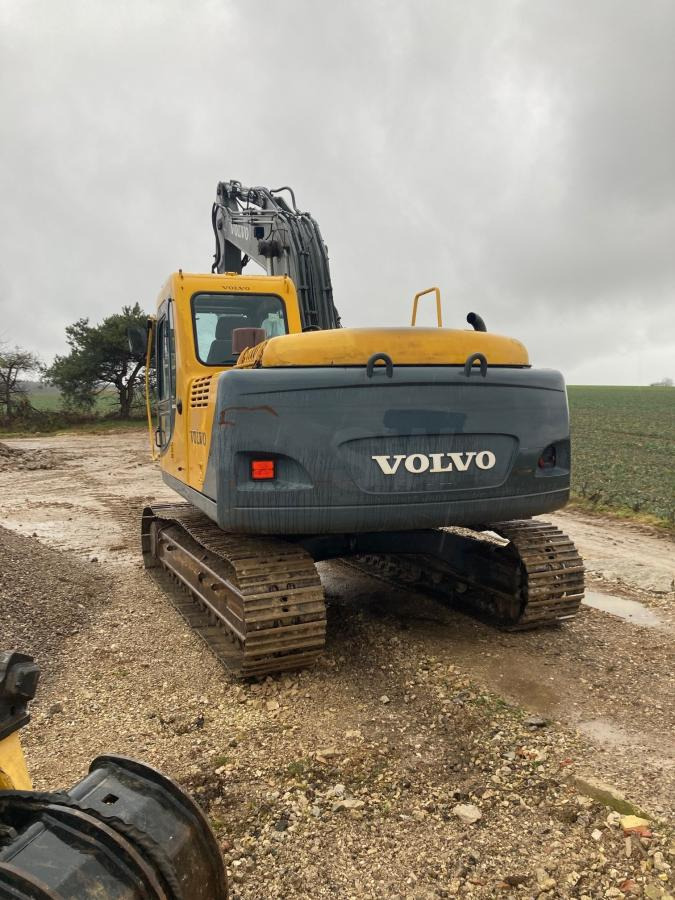 Volvo EC 140LC - حفارات زحافة: صور 3 Volvo EC 140LC - حفارات زحافة: صور 3