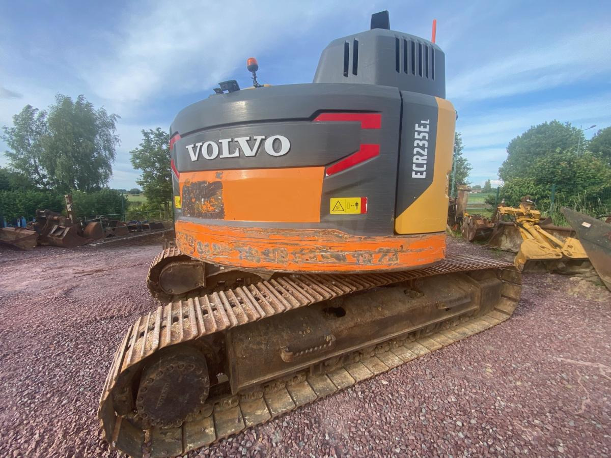 Volvo ECR 235EL - حفارات زحافة: صور 4 Volvo ECR 235EL - حفارات زحافة: صور 4