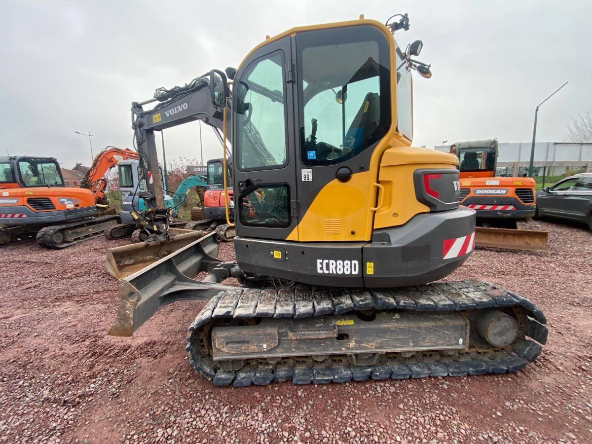 Volvo ECR88 - حفارة مصغرة: صور 4 Volvo ECR88 - حفارة مصغرة: صور 4
