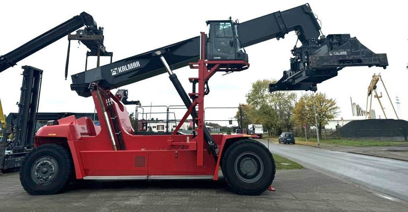 Kalmar DRG450-70S5XS - رافعات حاويات: صور 1 Kalmar DRG450-70S5XS - رافعات حاويات: صور 1