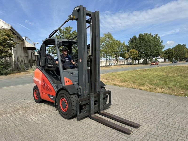 Linde H50T - رافعة شوكية تعمل بالغاز: صور 3 Linde H50T - رافعة شوكية تعمل بالغاز: صور 3