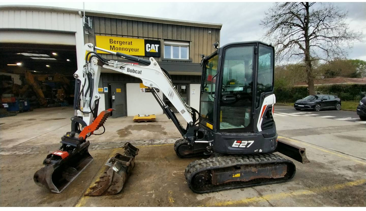 BOBCAT E27 - حفارات زحافة: صور 2 BOBCAT E27 - حفارات زحافة: صور 2