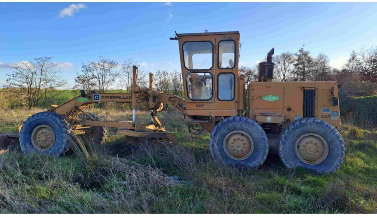 CAT 120G - آلة تسوية الأرض: صور 4 CAT 120G - آلة تسوية الأرض: صور 4