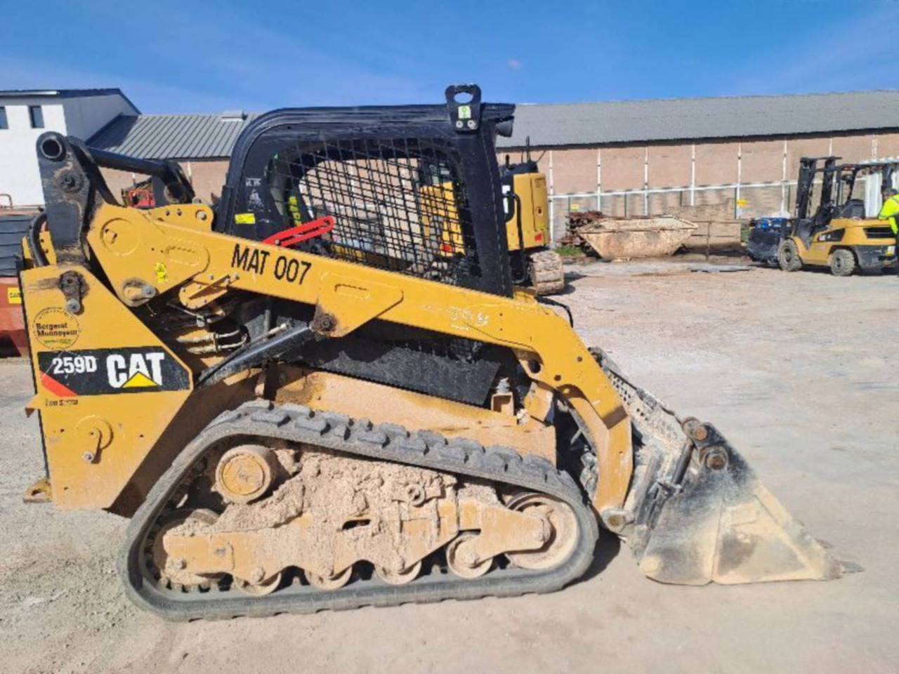 CAT 259D - اللودر المجنزر: صور 1 CAT 259D - اللودر المجنزر: صور 1