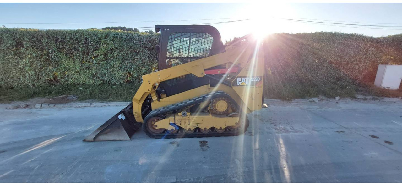 CAT 259D - اللودر المجنزر: صور 2 CAT 259D - اللودر المجنزر: صور 2