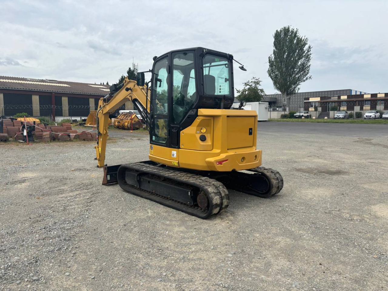 CAT 305 - حفارات زحافة: صور 3 CAT 305 - حفارات زحافة: صور 3