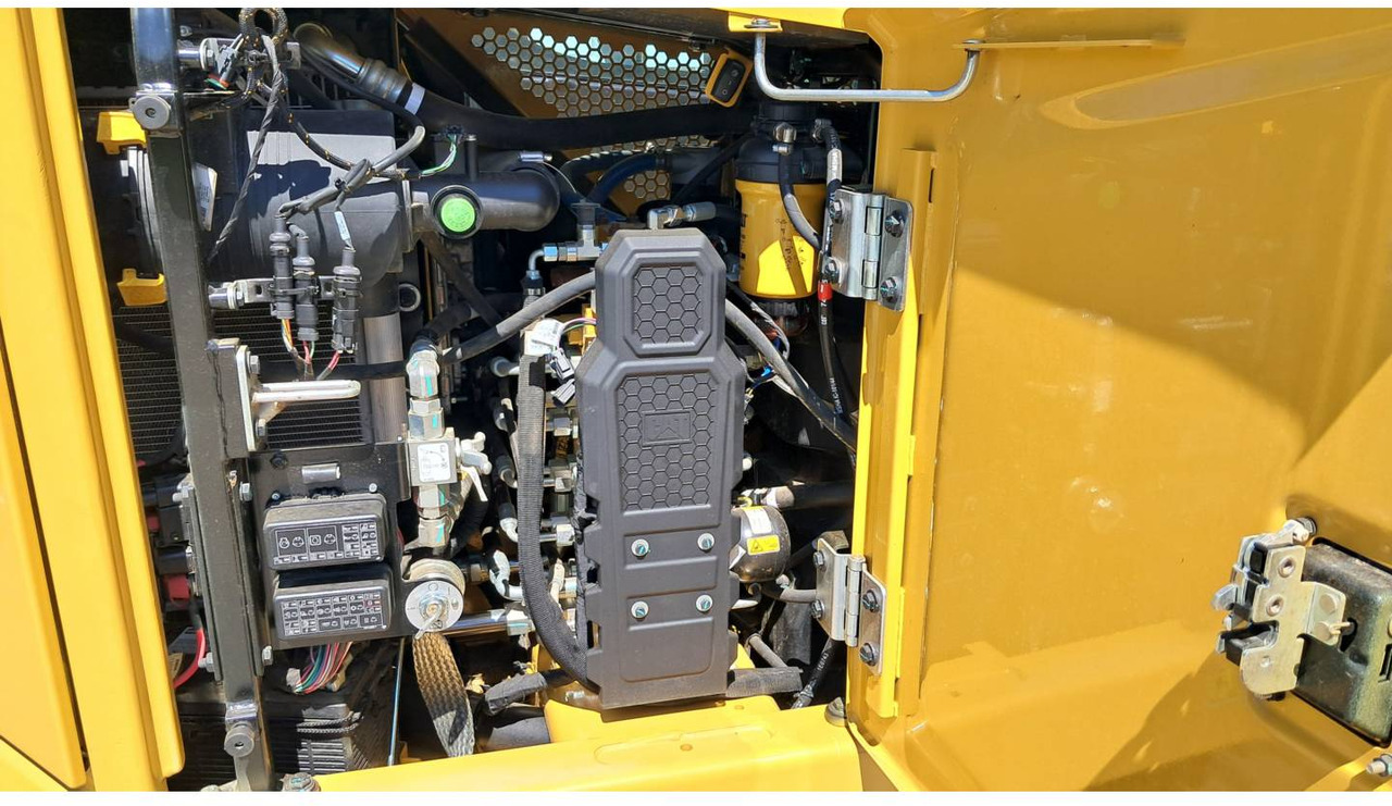حفارات زحافة CAT 306 CR: صور 12