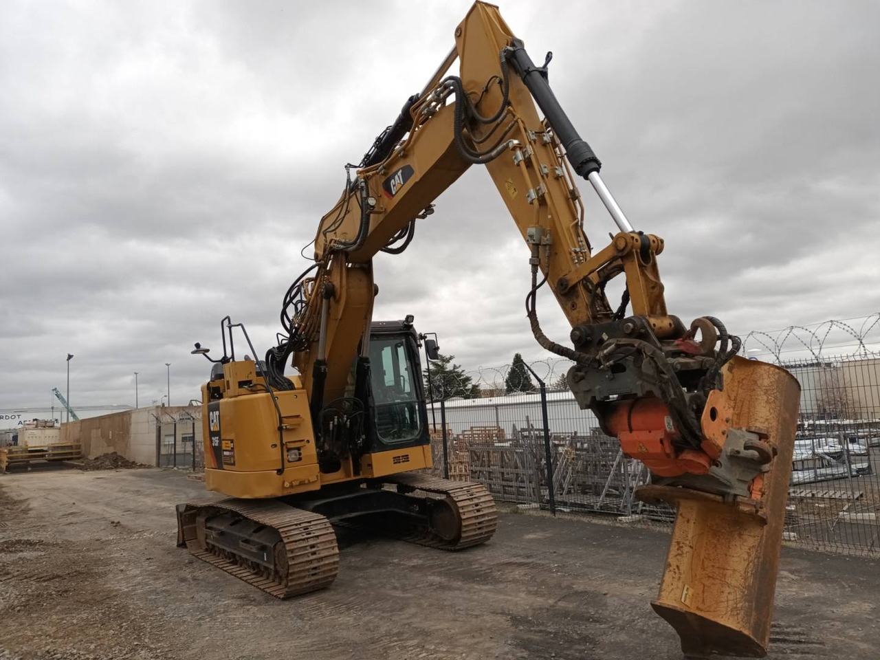 CAT 315F - حفارات زحافة: صور 2 CAT 315F - حفارات زحافة: صور 2