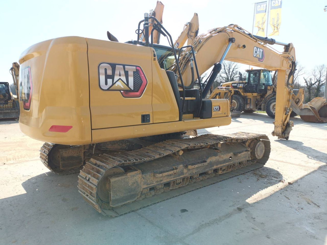 CAT 323 - حفارات زحافة: صور 2 CAT 323 - حفارات زحافة: صور 2