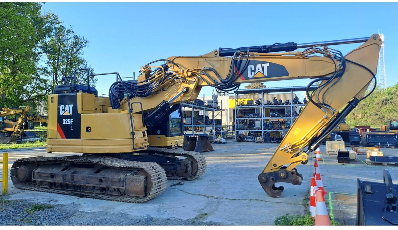 CAT 325F CR - حفارات زحافة: صور 1 CAT 325F CR - حفارات زحافة: صور 1