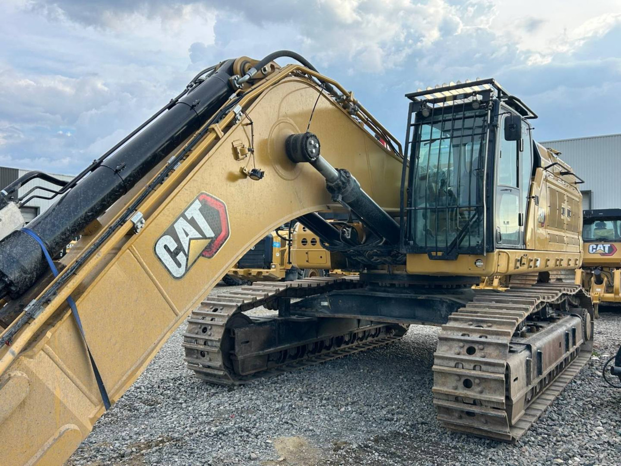 CAT 374 - حفارات زحافة: صور 1 CAT 374 - حفارات زحافة: صور 1