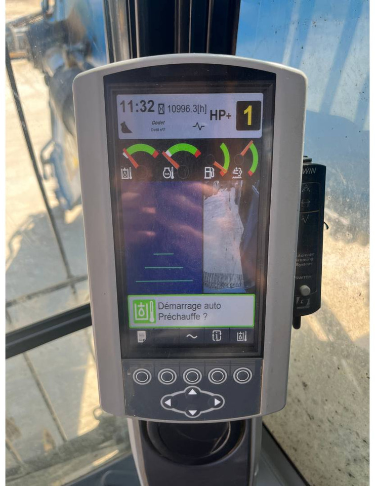 CAT 390F - حفارات زحافة: صور 5 CAT 390F - حفارات زحافة: صور 5