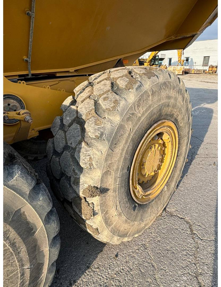 شاحنة مفصلية CAT 730: صور 18