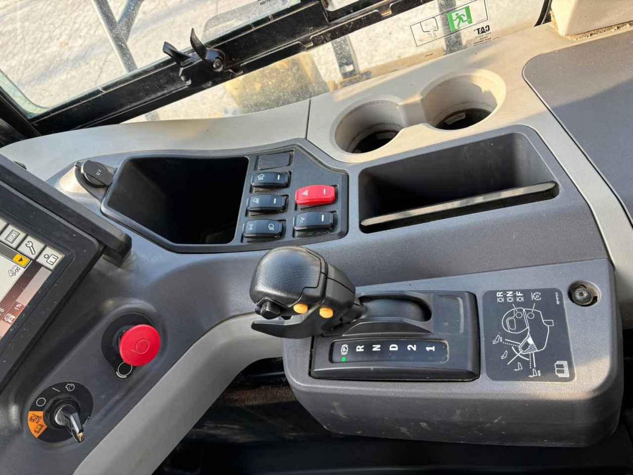 شاحنة مفصلية CAT 730: صور 10