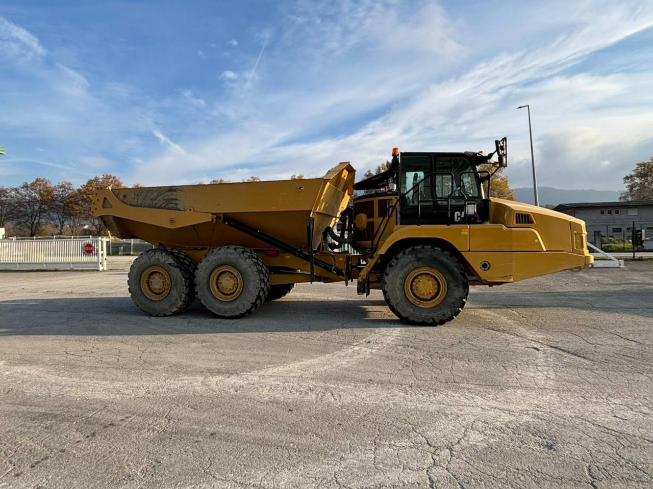 شاحنة مفصلية CAT 730: صور 14