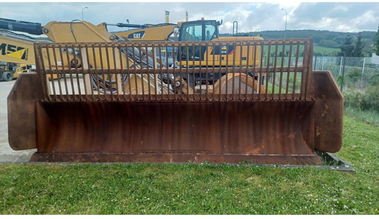 CAT 826G/LAME/AYH - مدماج: صور 1 CAT 826G/LAME/AYH - مدماج: صور 1