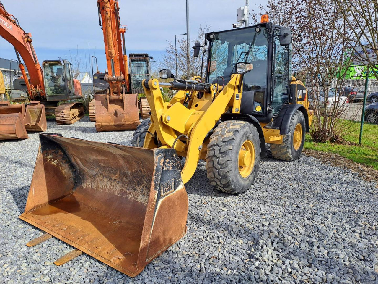 CAT 906M - اللودر بعجل: صور 2 CAT 906M - اللودر بعجل: صور 2