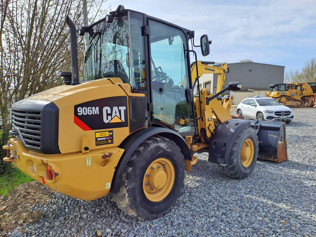 CAT 906M - اللودر بعجل: صور 3 CAT 906M - اللودر بعجل: صور 3
