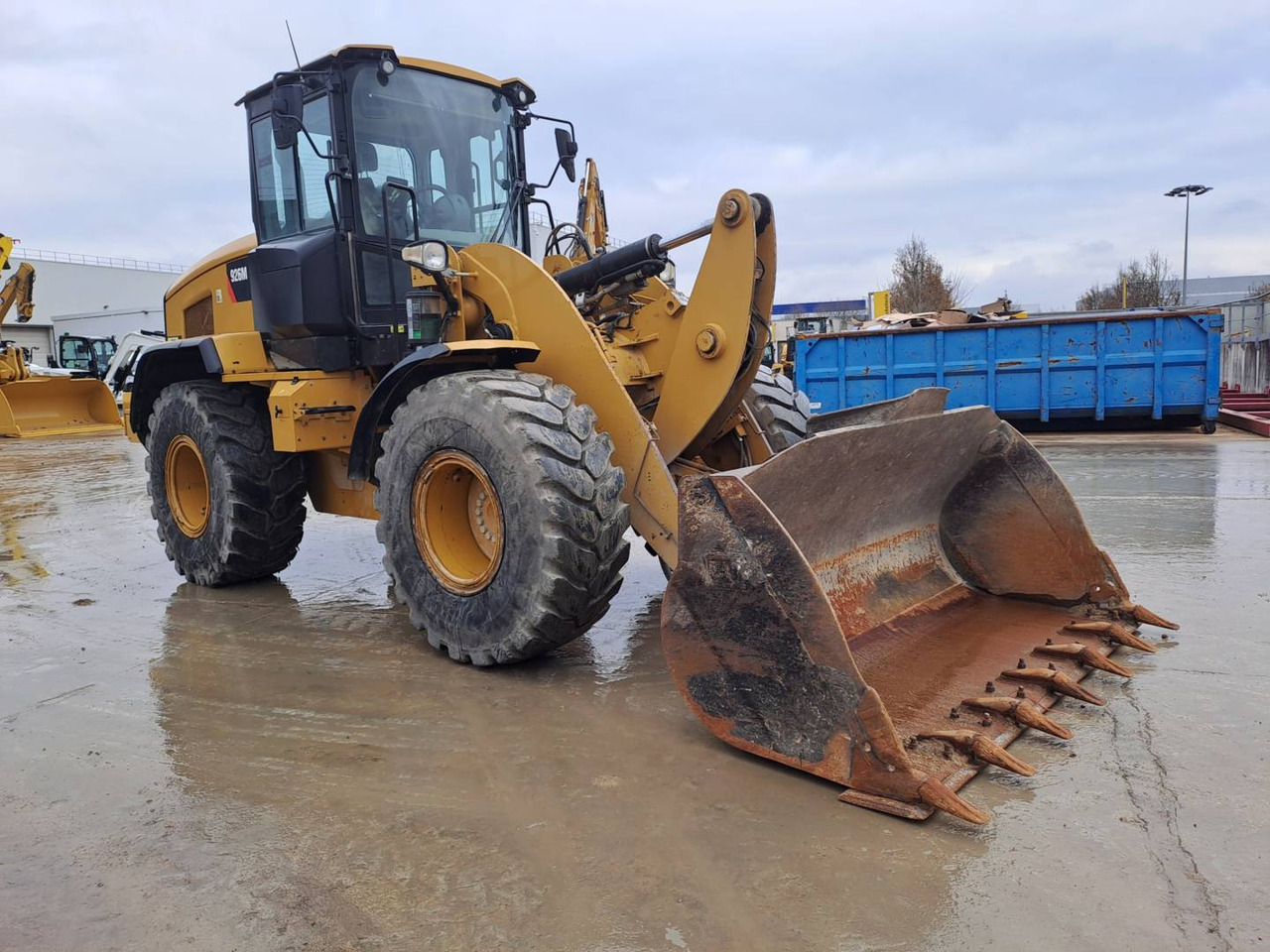 CAT 926M - اللودر بعجل: صور 4 CAT 926M - اللودر بعجل: صور 4