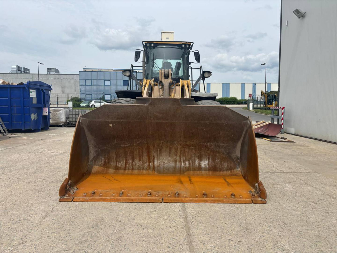 تأجير CAT 966M XE CAT 966M XE: صور 9