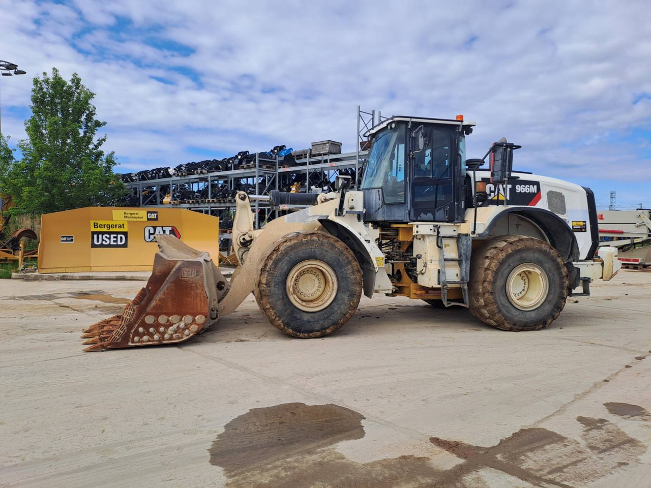 CAT 966M - اللودر بعجل: صور 1 CAT 966M - اللودر بعجل: صور 1