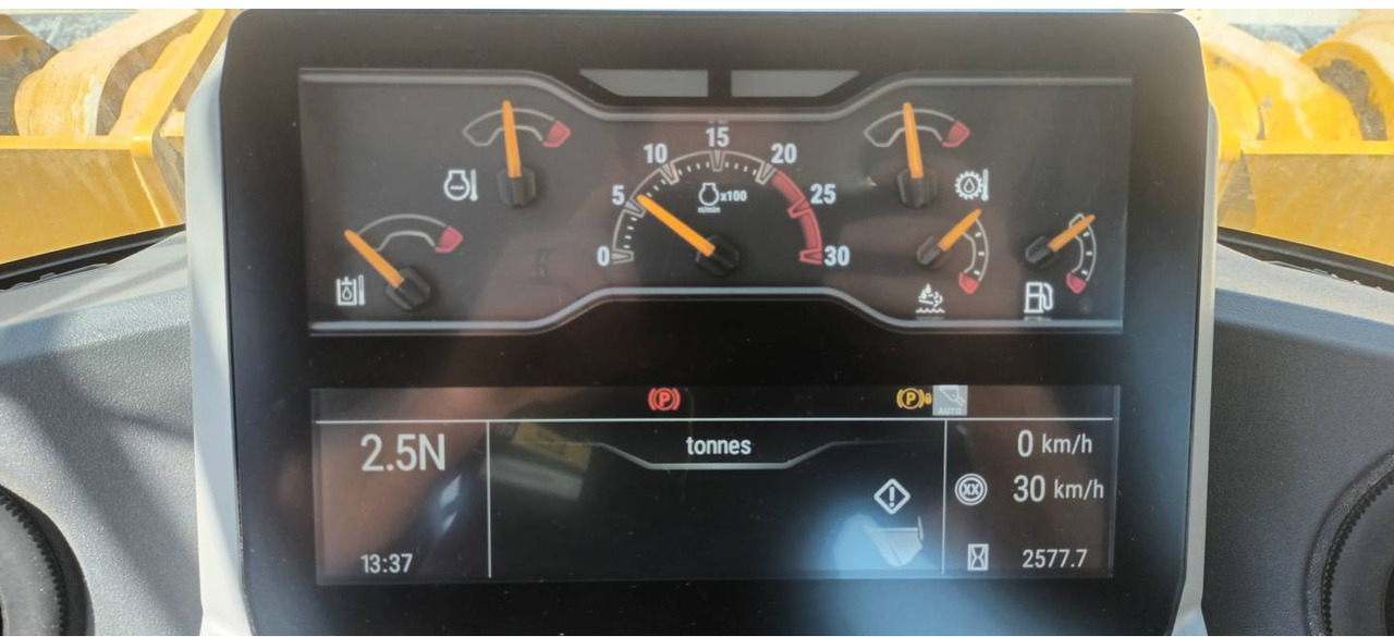 CAT 972 XE - اللودر بعجل: صور 5 CAT 972 XE - اللودر بعجل: صور 5