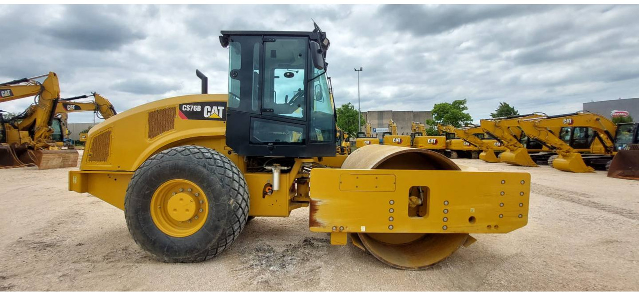 CAT CS76B 4F - مدماج: صور 2 CAT CS76B 4F - مدماج: صور 2