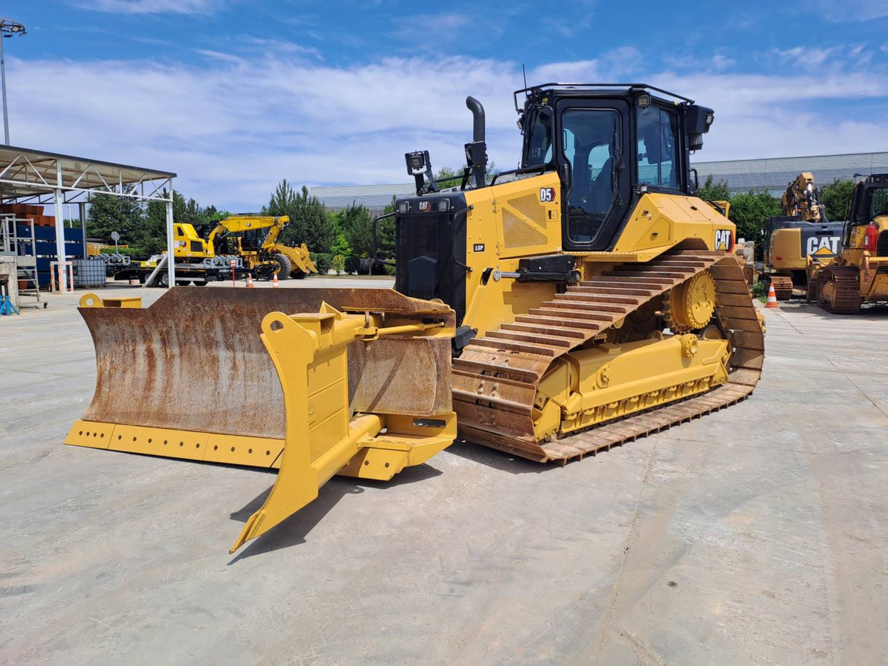 CAT D5 - بلدوزر: صور 4 CAT D5 - بلدوزر: صور 4