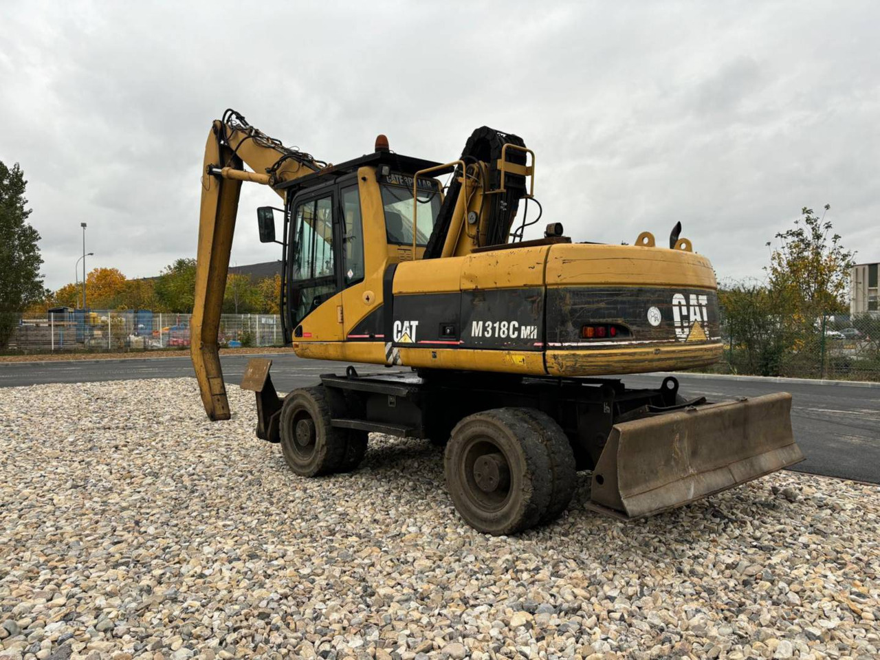 CAT M318C - حفارة على عجلات: صور 3 CAT M318C - حفارة على عجلات: صور 3