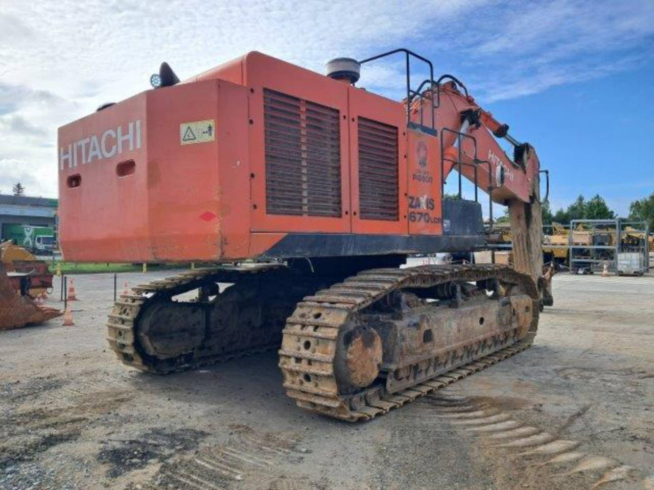 HITACHI ZX 670 45 - حفارات زحافة: صور 3 HITACHI ZX 670 45 - حفارات زحافة: صور 3