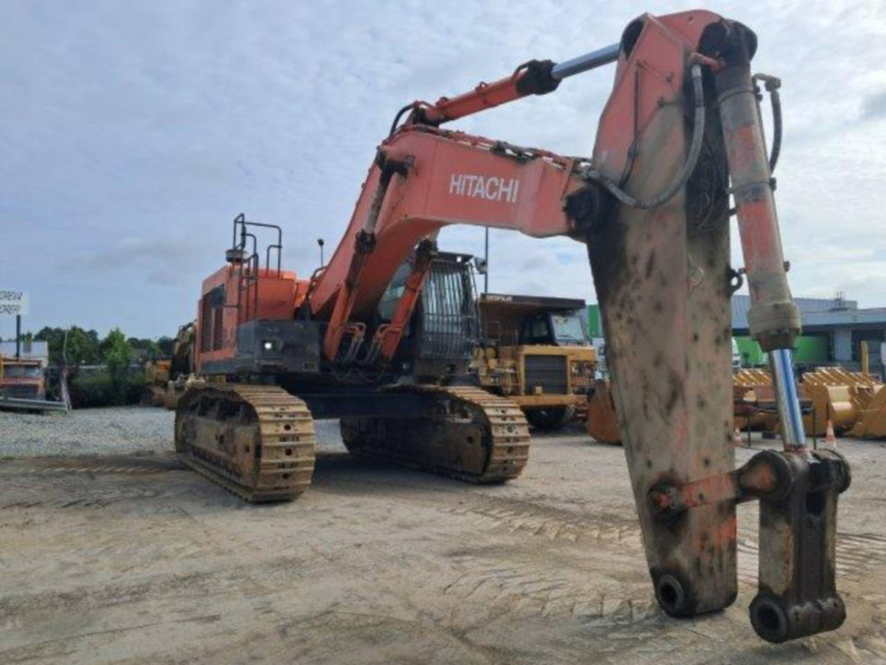 HITACHI ZX 670 45 - حفارات زحافة: صور 2 HITACHI ZX 670 45 - حفارات زحافة: صور 2