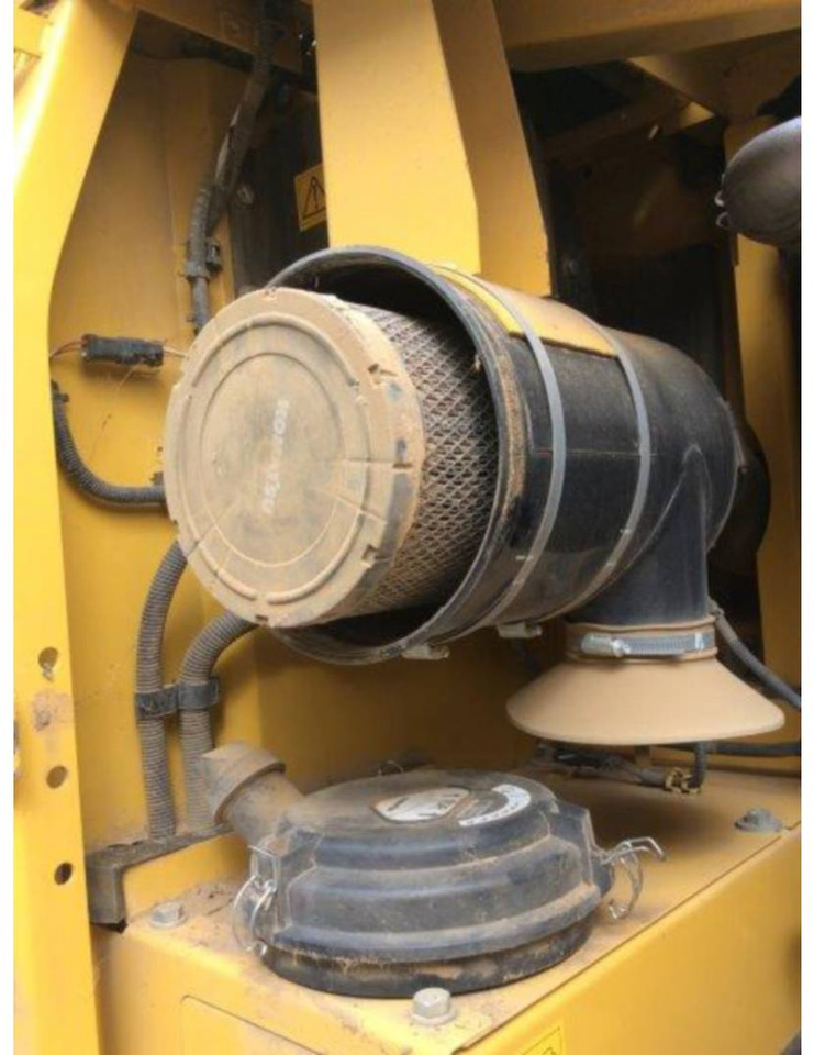 KOMATSU PC170.11 - حفارات زحافة: صور 5 KOMATSU PC170.11 - حفارات زحافة: صور 5